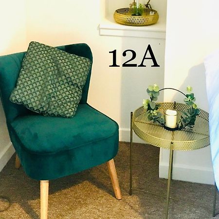 Flat 12A - Central, Modern, Bright Apartment With Free Wifi Oban Luaran gambar